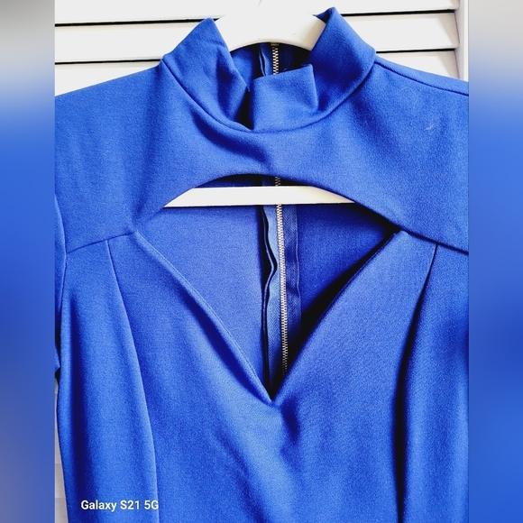 Fashion Nova blue midi dress - Picture 5 of 5